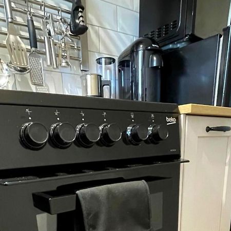 Stunning Luxury Apartment In Central Lymington Zewnętrze zdjęcie