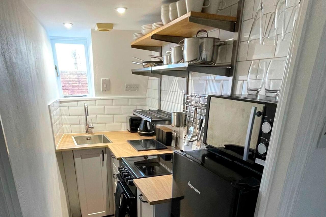 Stunning Luxury Apartment In Central Lymington Zewnętrze zdjęcie