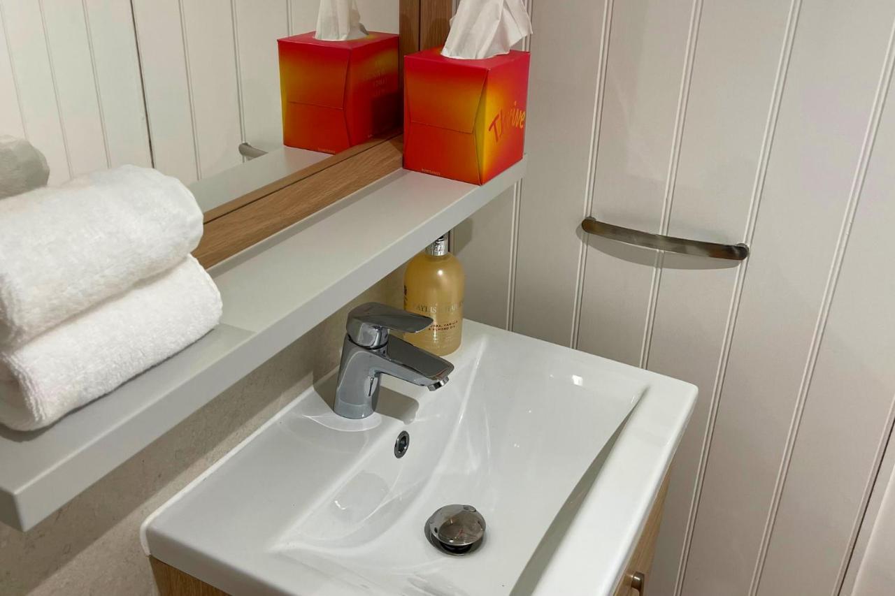 Stunning Luxury Apartment In Central Lymington Zewnętrze zdjęcie